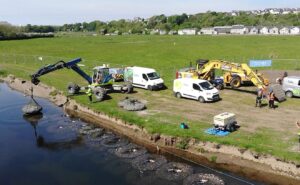 AquaRockBags-going-in-at-Yearls-Weir